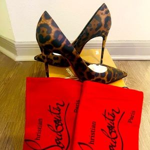 Brand new- never worn.  38.5/ 8.5 US